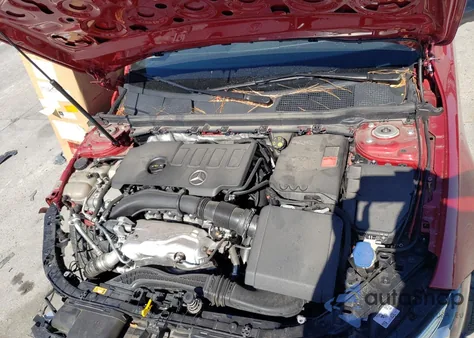 2021 Mercedes-Benz A 220 4Matic z USA, uszkodzony, nr VIN W1K3G4FB7MJ298920